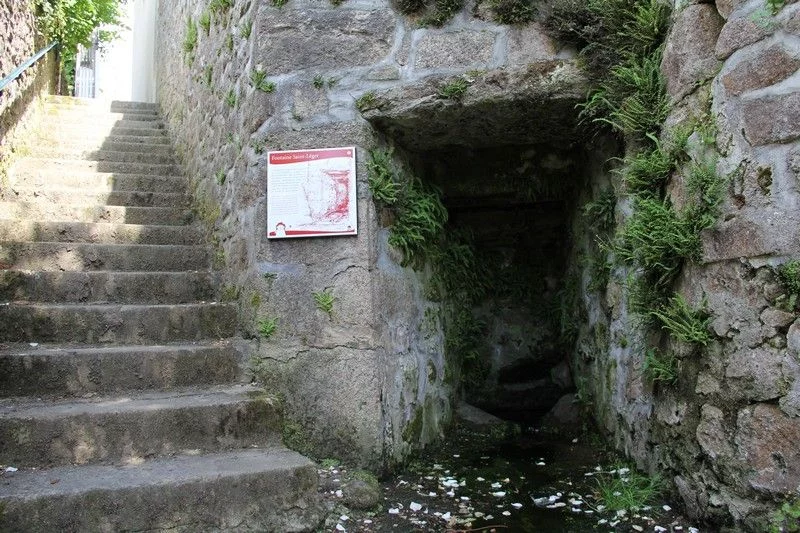Fontaine Saint-Léger