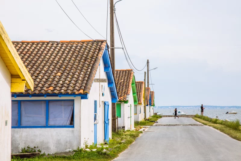 Port ostréicole et la Femme Océane