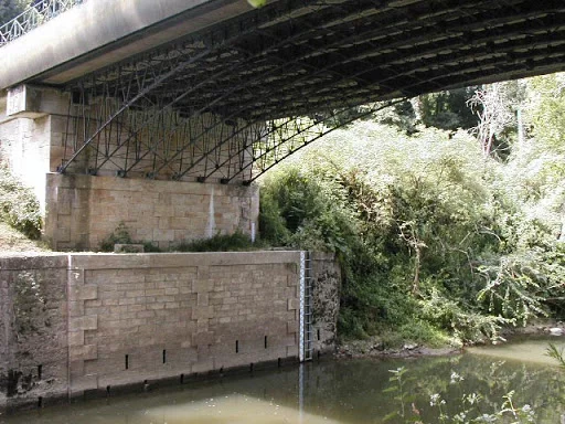 Pont Eiffel à Loubens