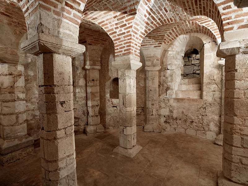 Crypte Saint-Avit