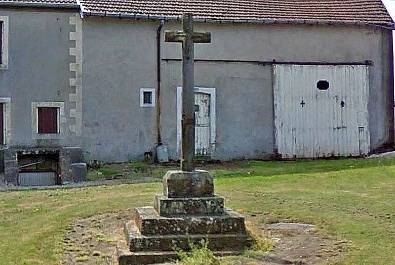 Croix de Pierrefaites (1)