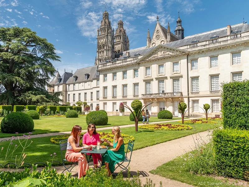 Musée des Beaux-Arts de Tours et son jardin
