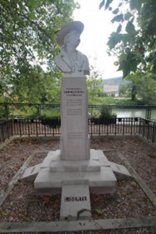 Buste Jean-Baptiste Clément