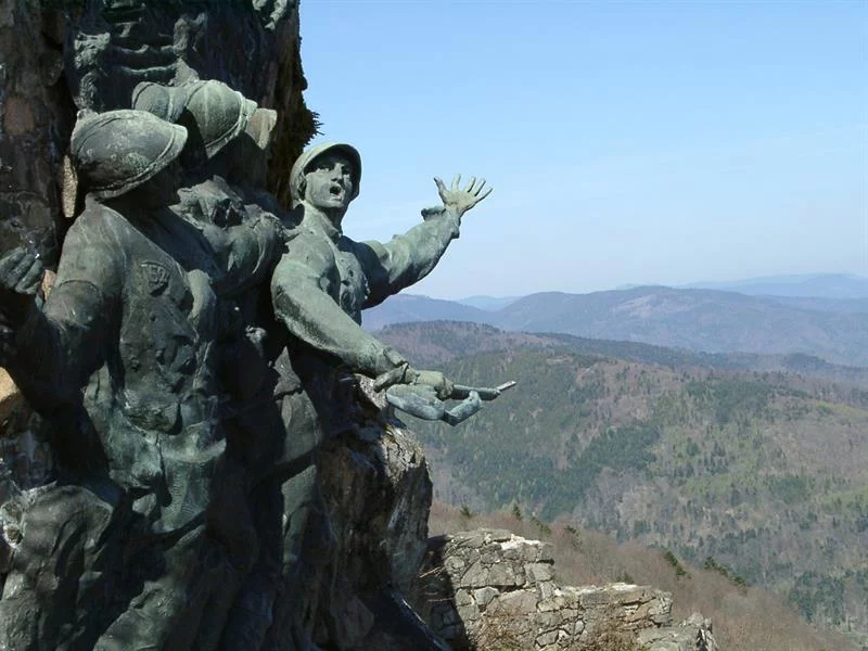 Le Monument des Diables Rouges