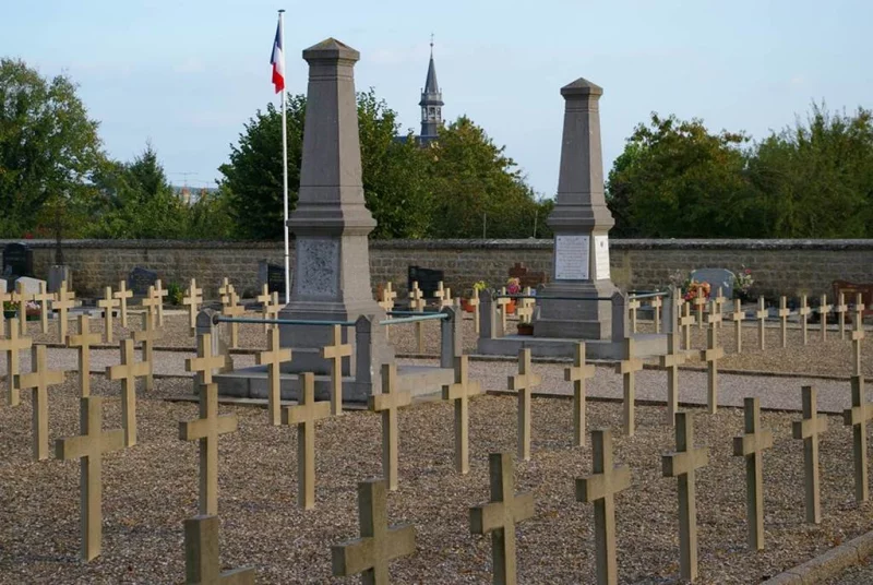Tombe de Roland Garros