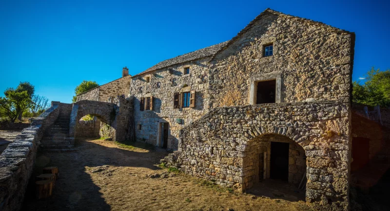 LA FERME CAUSSENARDE D'AUTREFOIS