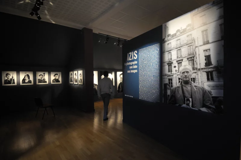 Espace Izis au musée de la minéralogie et de la pétrographie