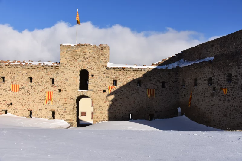 PORTE TOUR DU CHATEAU