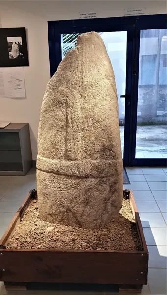 Statue menhir du Rech