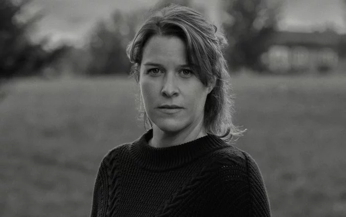 Fannie dévoile son album Une Vie au Centre culturel canadien à Paris le 08/10