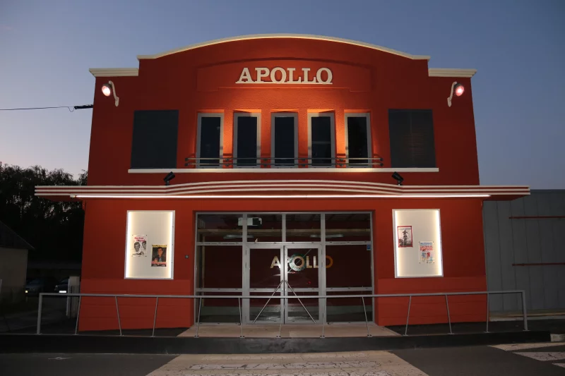 Cinéma "L'arnaqueuse"