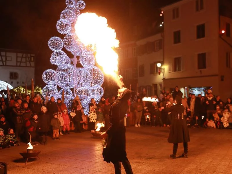 Animation de rues : spectacle de feu