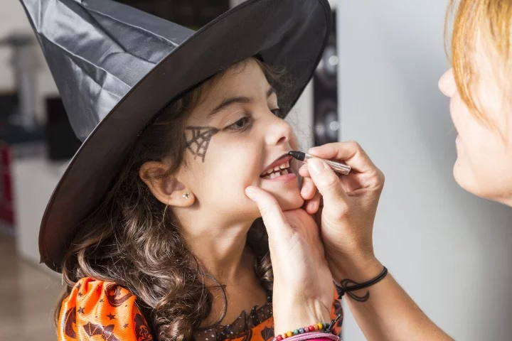 Semaines des Enfants - Animation Maquillage & Tattoo - spécial "Gau Beltza"