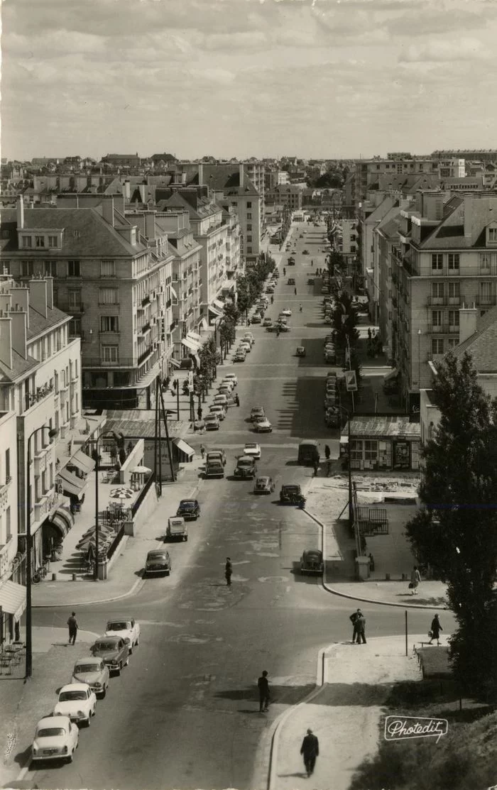 Visite architecturale : balade urbaine à Caen "l'avenue du Six-Juin"