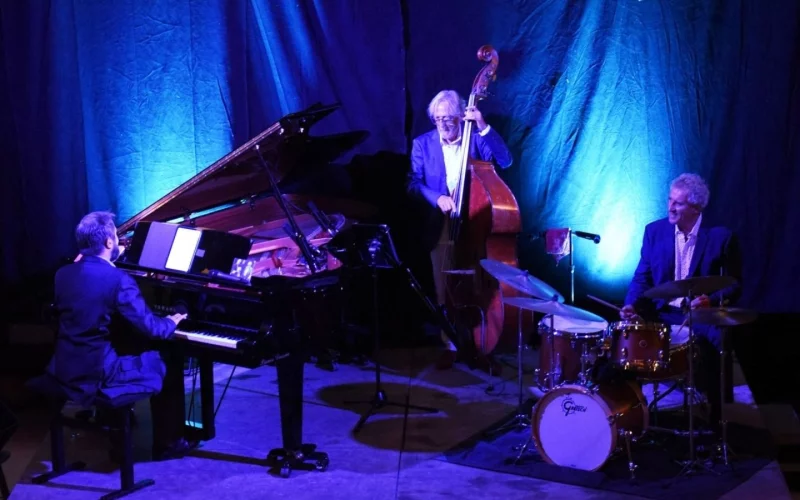 Swingin'Bayonne