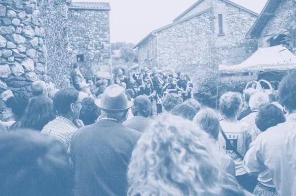 Lectures, rencontres, concerts, repas et surprises... à Querbes LA FÊTE DES 30 ANS