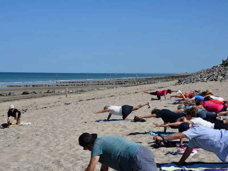 Stretching sur la plage