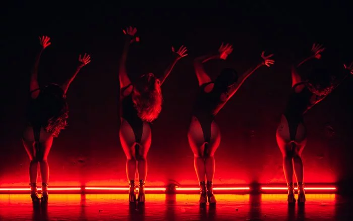 Les Nuits d'Orion : le néo-cabaret qui traverse la nuit.