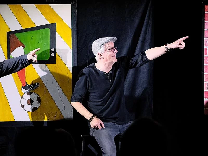 Théâtre : matin brun et autres brumes