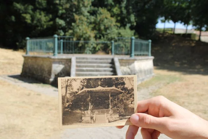 Exposition d'agrandissements de cartes postales