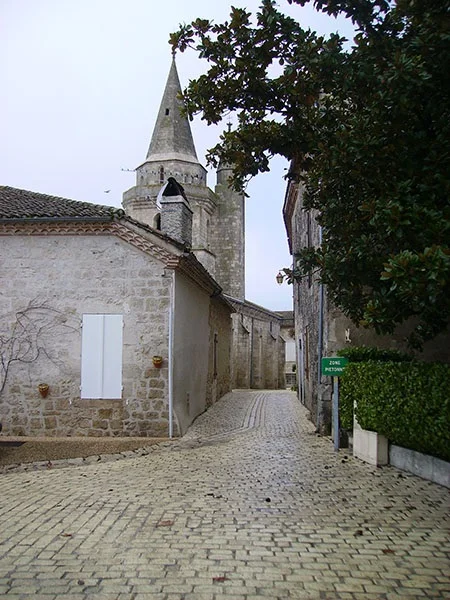 Visites guidées de Sainte-Colombe-en-Brulhois et de Mourrens