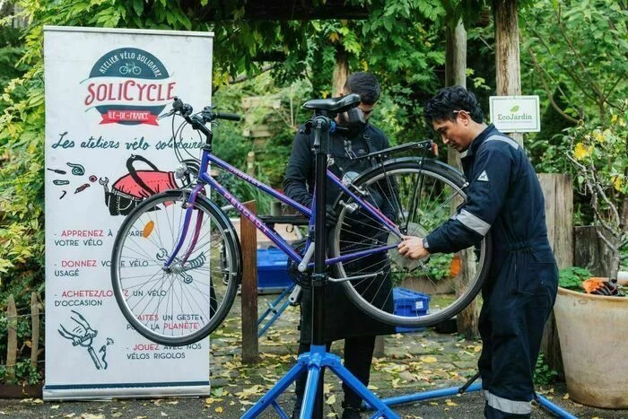 Atelier vélo : diagnostic et petite réparation, atelier de test d'engins de déplacements personnels (trottinettes électriques) et marquage Bicycode