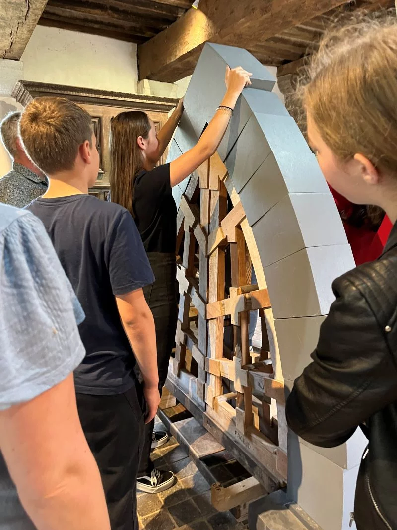Art de bâtir - atelier construction à l'abbaye de La Lucerne