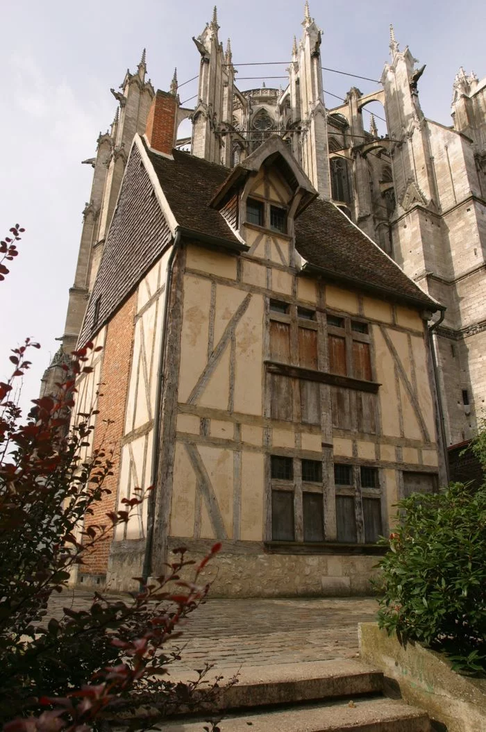 VISITE COMMENTÉE de la maison du 15e siècle