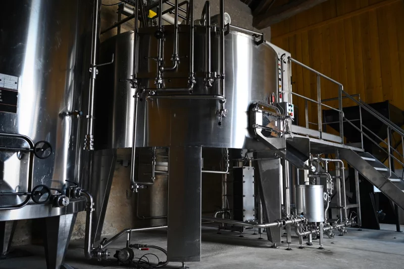 En coulisses - Découvrez les coulisses de la DISTILLERIE DE FARONVILLE