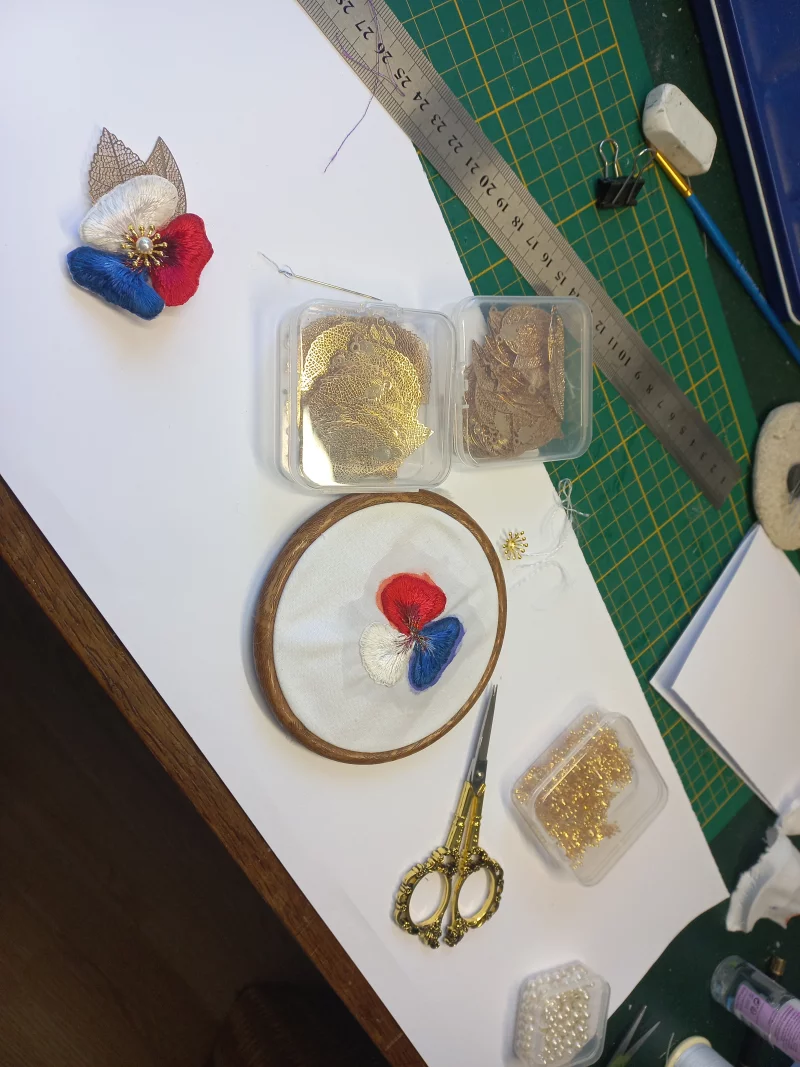 En coulisses - Découvrez les coulisses de l'atelier VERONIQUE M, BRODERIE ET CREATION