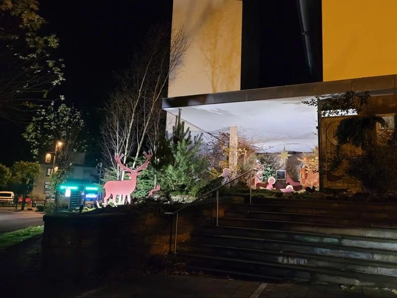 Mise en lumière musicale et chantée de la crèche et du village
