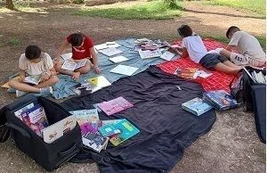 Lecture au parc