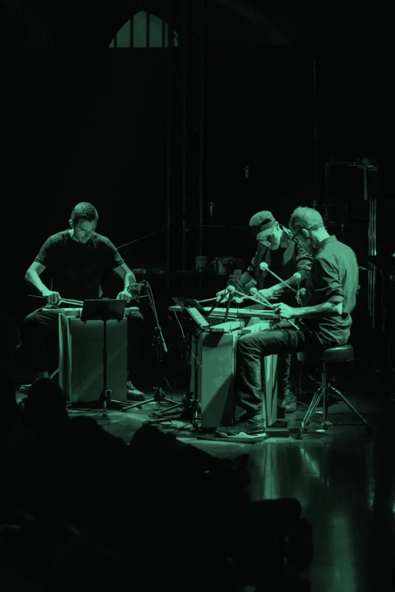 Concert au Sans Réserve -  Drums par l'Ensemble 0 + Oonagh Haines