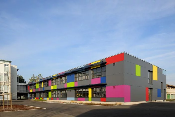 Levez les yeux ! À la découverte de l’architecture du lycée Mathias