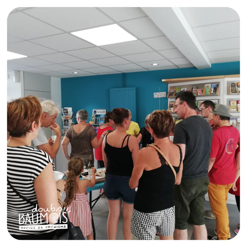 Pots d'accueil pour les touristes