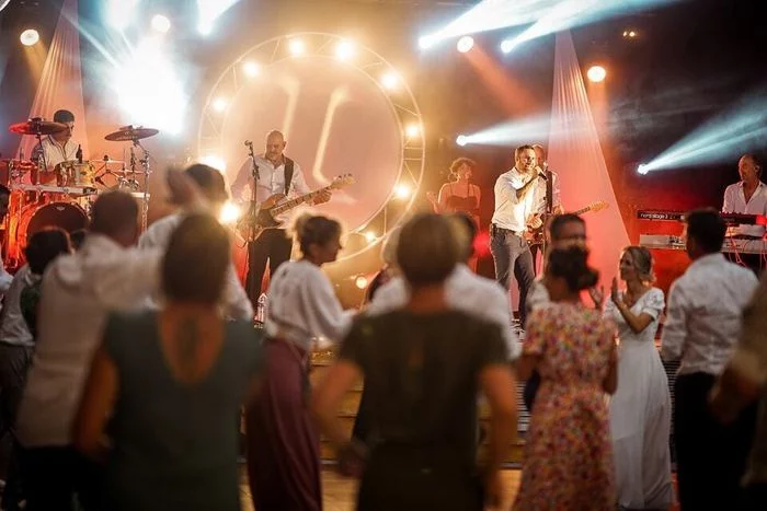 Bal avec l'orchestre SPHERE