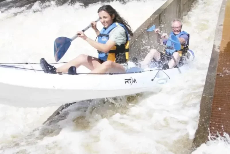Descente de rivière en canoë-kayak, du lac à l'océan