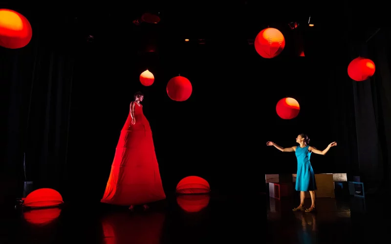 Danse : Le Mensonge