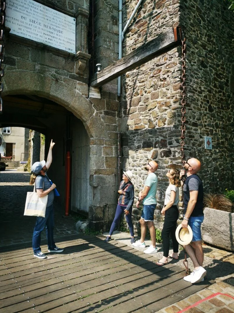 Visite commentée de l'Office de Tourisme : la Haute Ville à toute vitesse