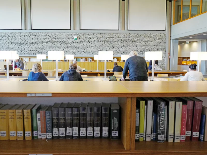 DÉBUTER AUX ARCHIVES