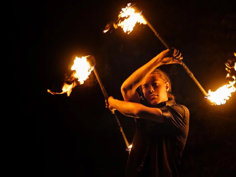 Spectacle de danse et de feu