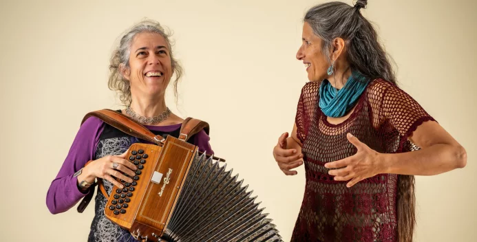 AlulA : Duo vocal - chants et musiques du monde