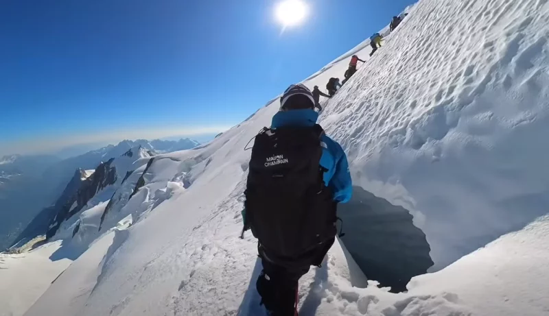 Diffusion et échanges : L'ascension du Mont Blanc par Hugo Champain