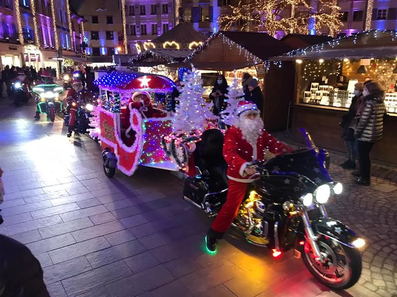 Santa Fred et les Pères Noël en Harley