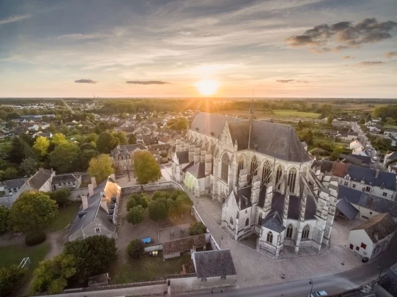 Visite flash de la Basilique Notre-Dame de Cléry