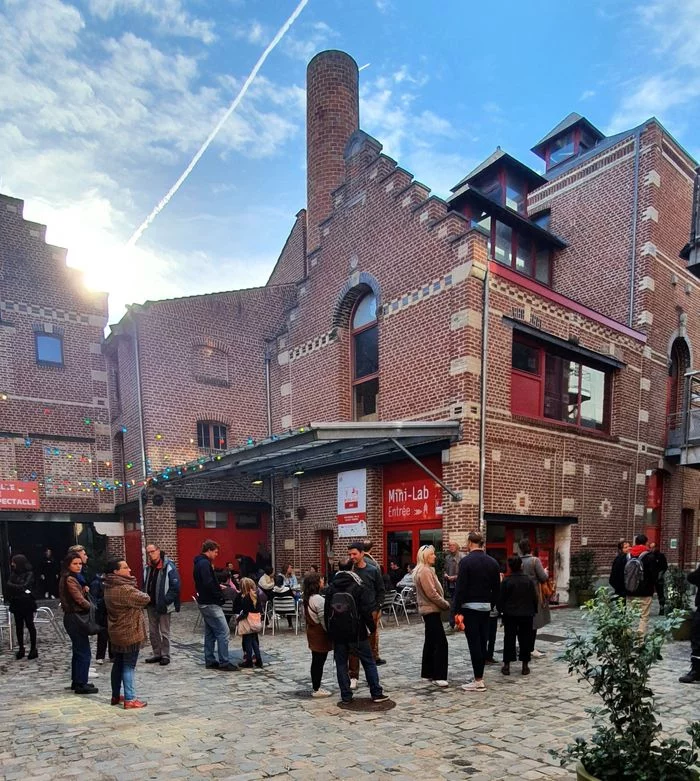 Venez découvrir la maison Folie Moulins