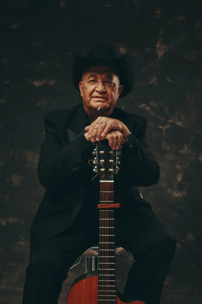 Eliades Ochoa