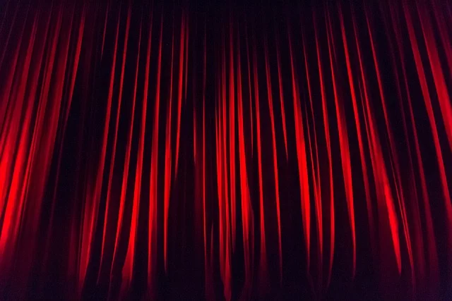 Théâtre représentation de Previously par la Compagnie Presque Célèbre