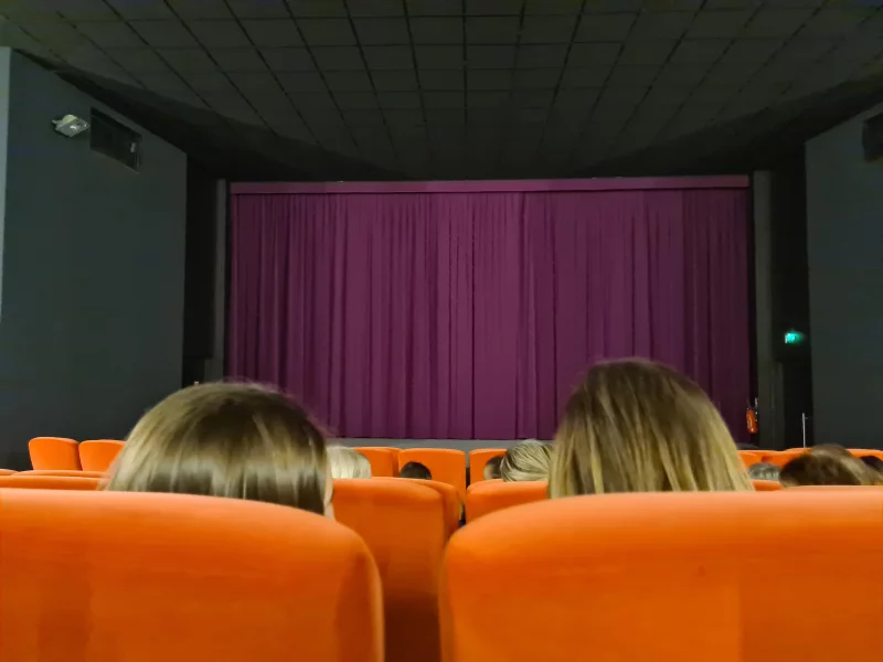CINÉ DÉBAT - ET SI ON LEVAIT LES YEUX
