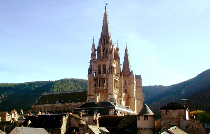 VISITE GUIDÉE : CATHÉDRALE & TRÉSOR